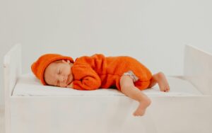 Jaką pościel dla niemowlaka wybrać i jak ją bezpiecznie prać?